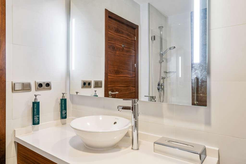 Hilton Garden Inn Sevilla Room photo