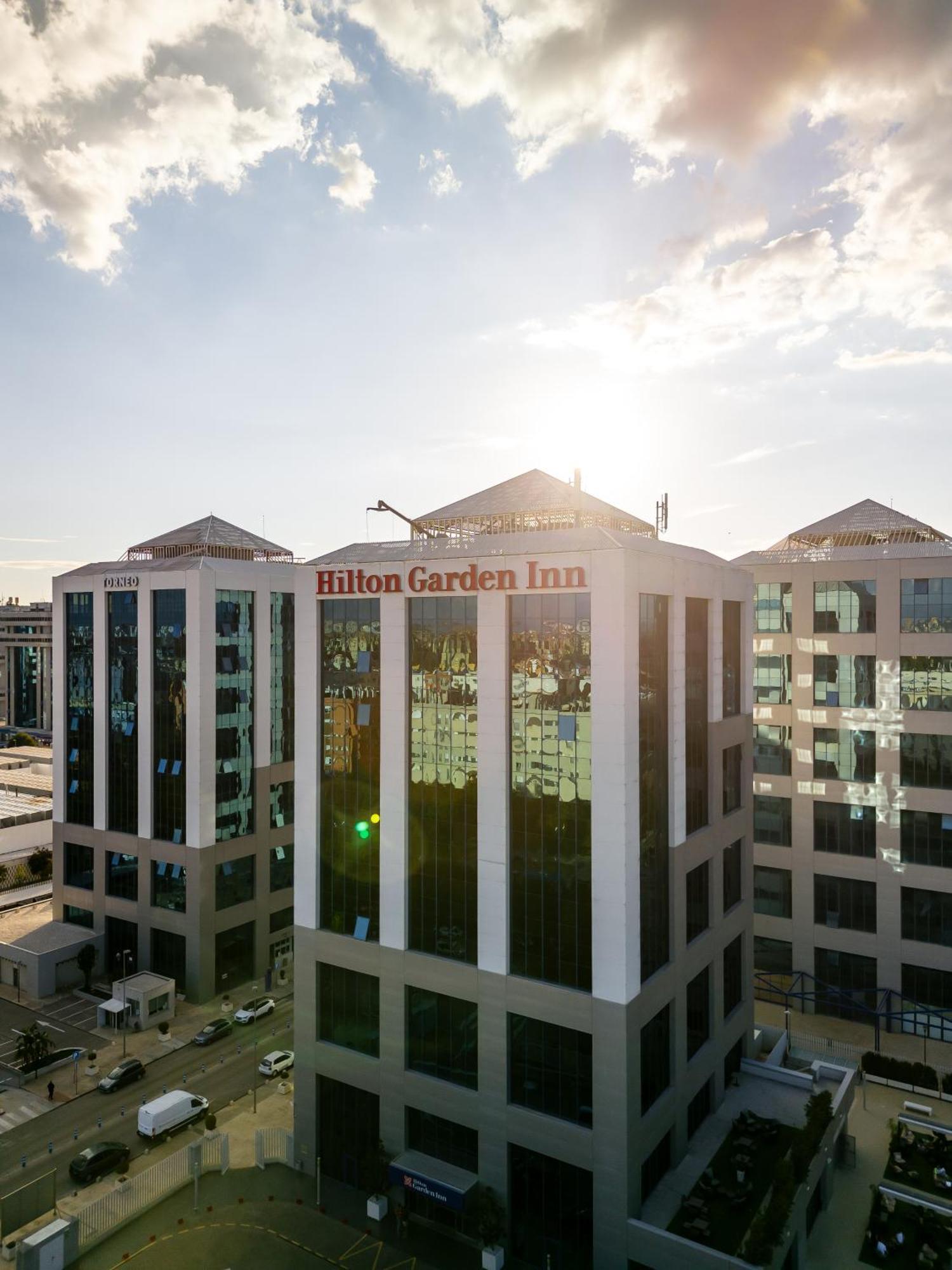 Hilton Garden Inn Sevilla Exterior photo