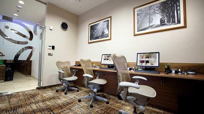 Hilton Garden Inn Sevilla Facilities photo